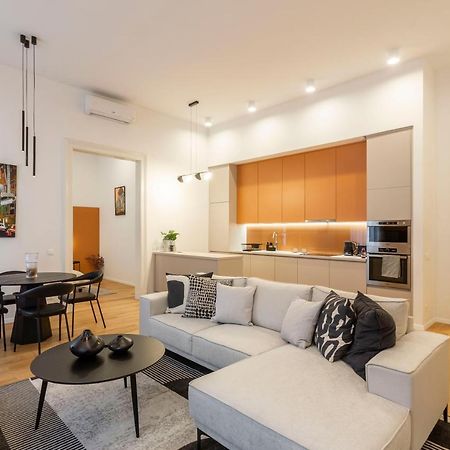 Luxurious Minimalist Residence With Sauna By Prestige Homes Budapeşte Dış mekan fotoğraf