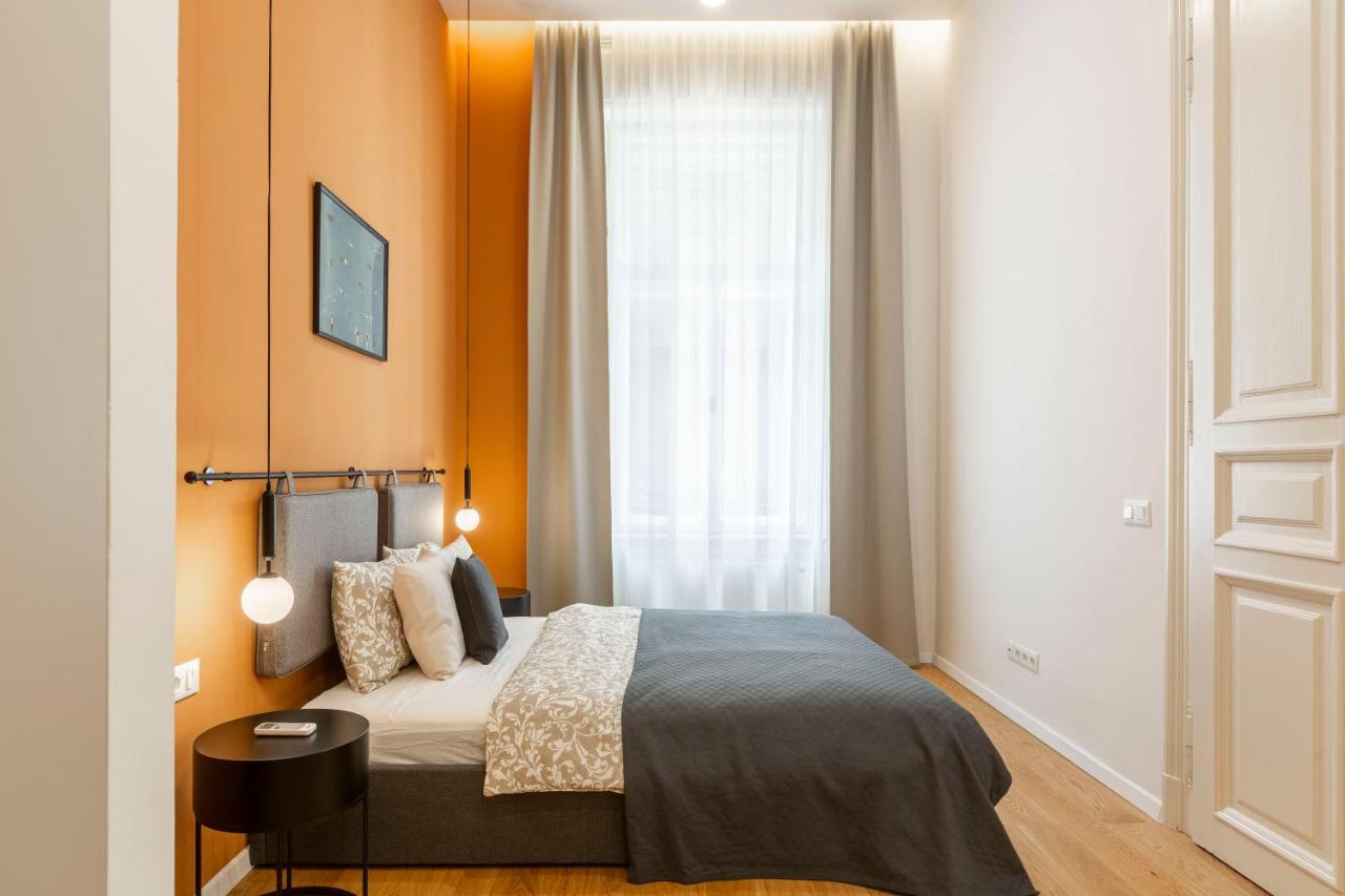 Luxurious Minimalist Residence With Sauna By Prestige Homes Budapeşte Dış mekan fotoğraf